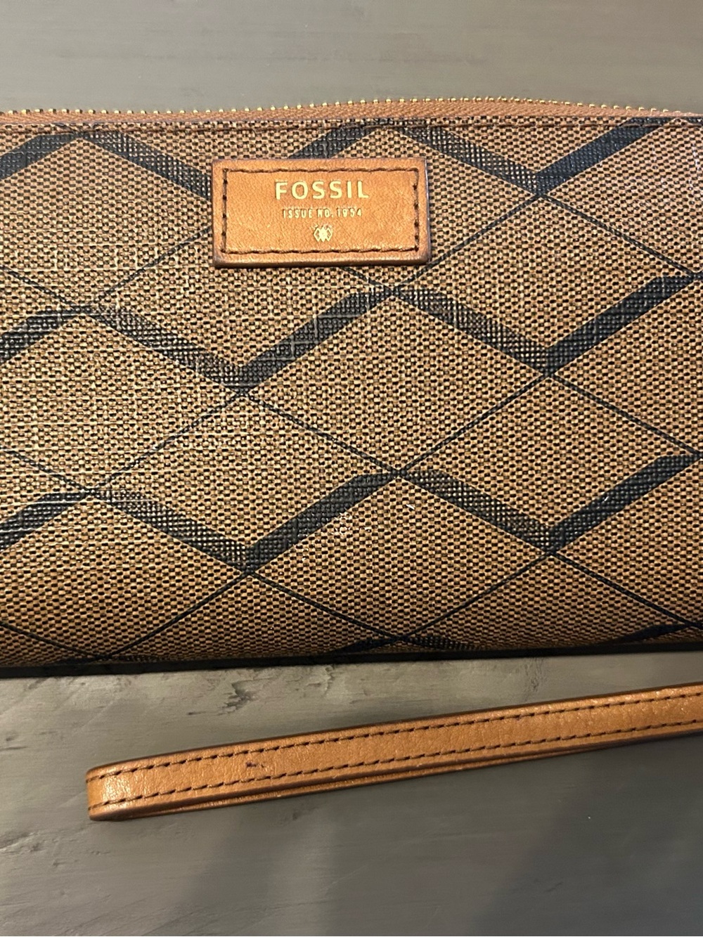 Fossil Tan and Black Diamond-Print Wristlet Clutch